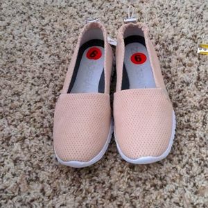 Cole Haan Zerogrand, size 6, cream/tan color loafers